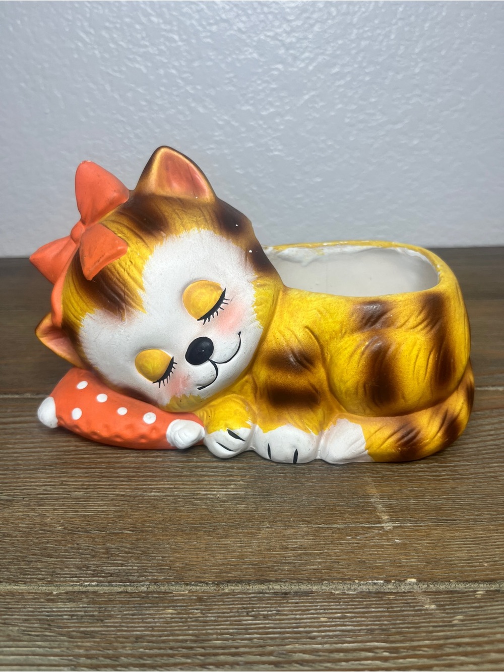 MCM Vintage Ceramic Sleeping Kitty Cat Succulent Planter Pot JAPAN 4” X 6” X 3”